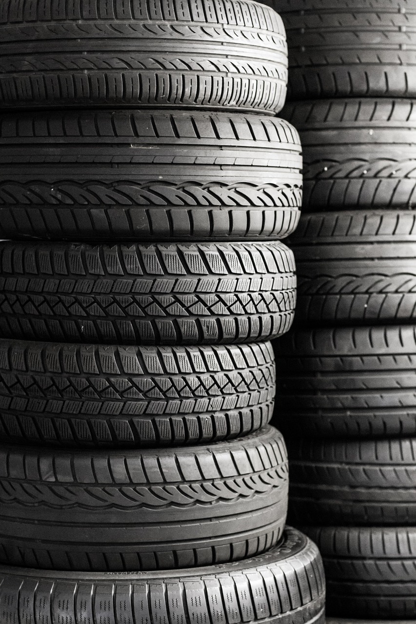 tire, tires, car tire, automobile, car wallpapers, car, driven, winter tires, change tires, bmw tires, mature age, ride